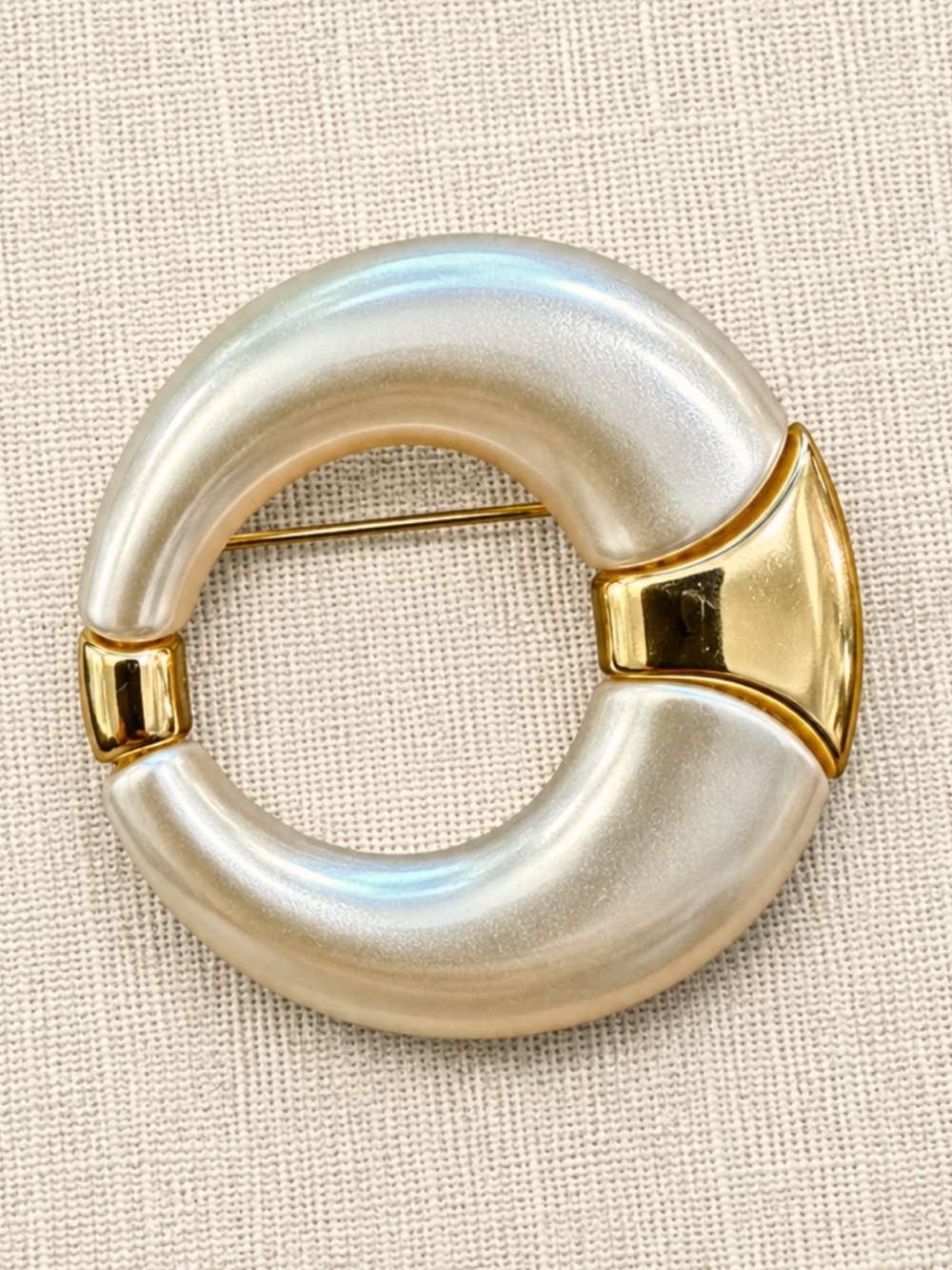 Napier Signed Gold Tone Faux Pearl Circle Brooch Vintage Modernist 1.5”